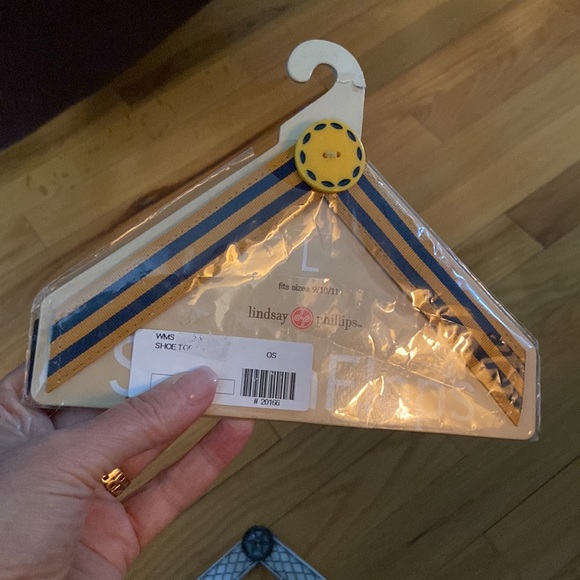 Lindsay Phillips SwitchFlops - Picture 2 of 4